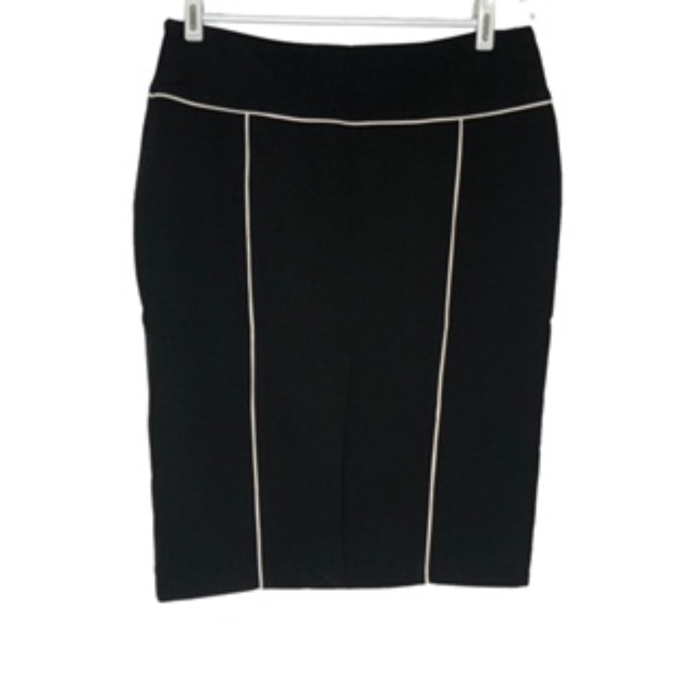 NWOT DStudio Black A-Line Skirt with White Piping Size 8